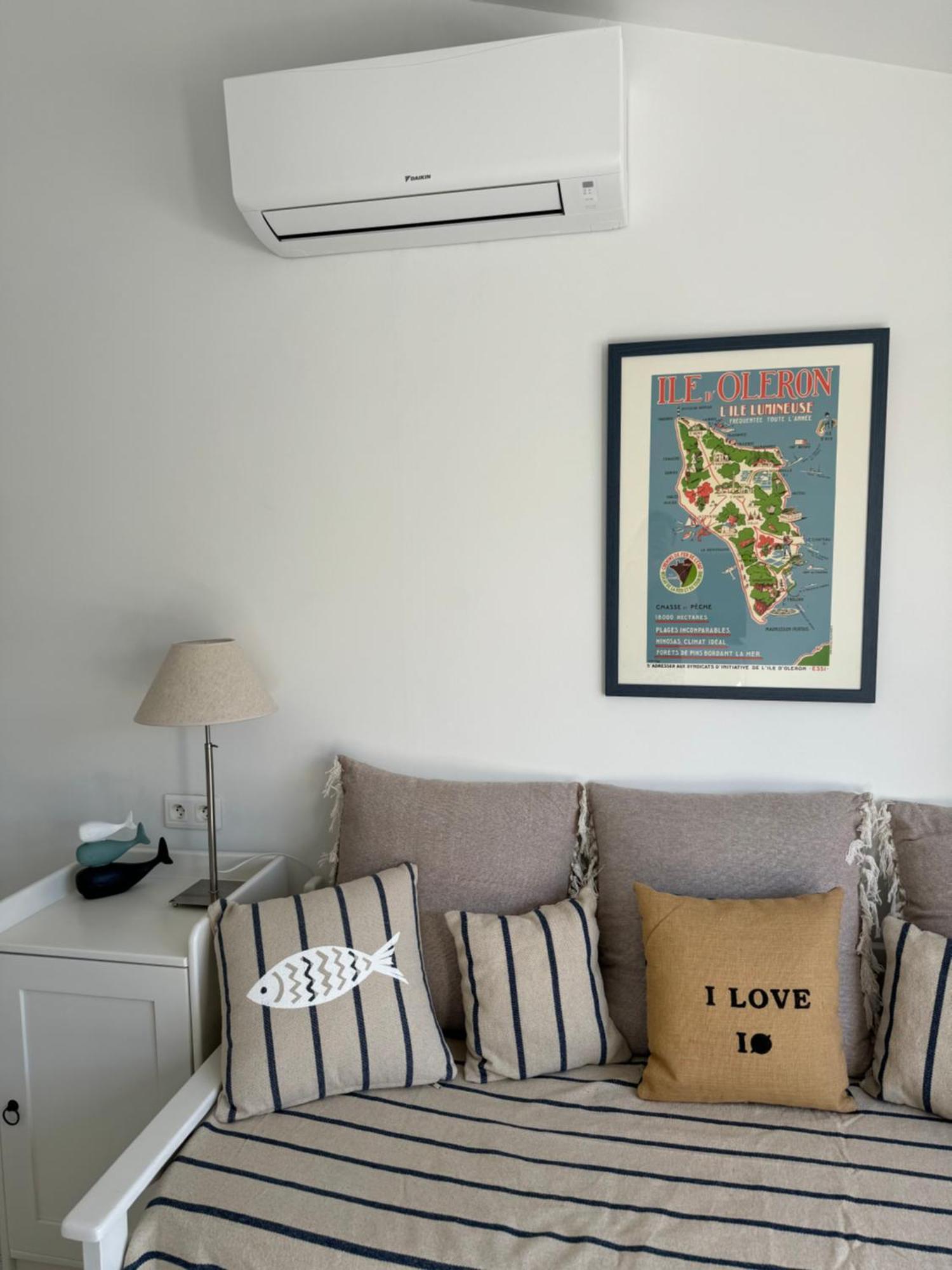 La Maison Des Holiday home *