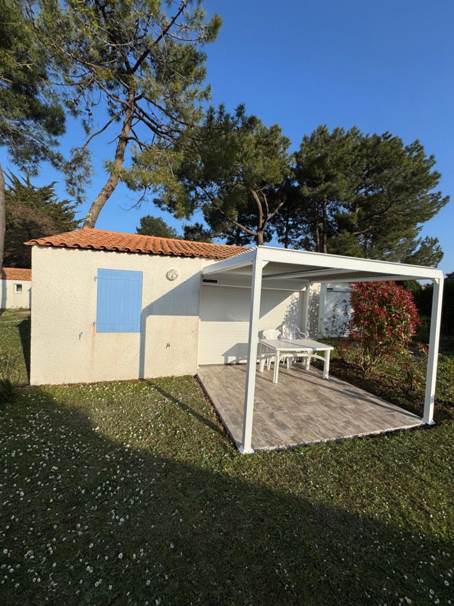 Holiday home La Maison Des *